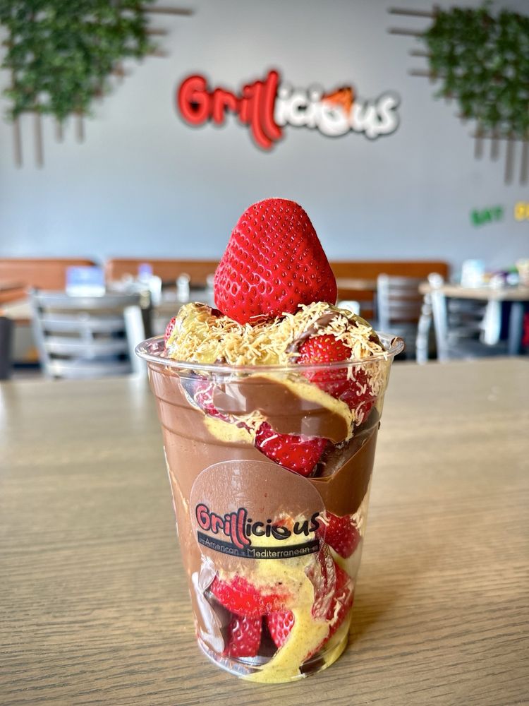 Grillicious Dubai Chocolate strawberry